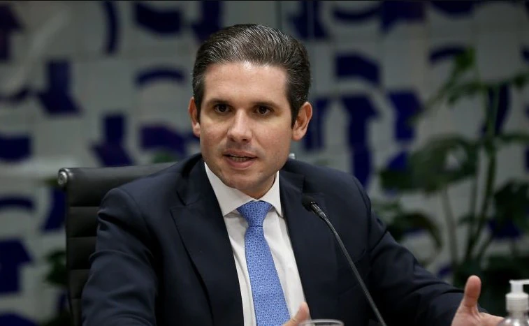 Câmara articula acordo sobre regras para trabalho por aplicativos em reunião nesta terça