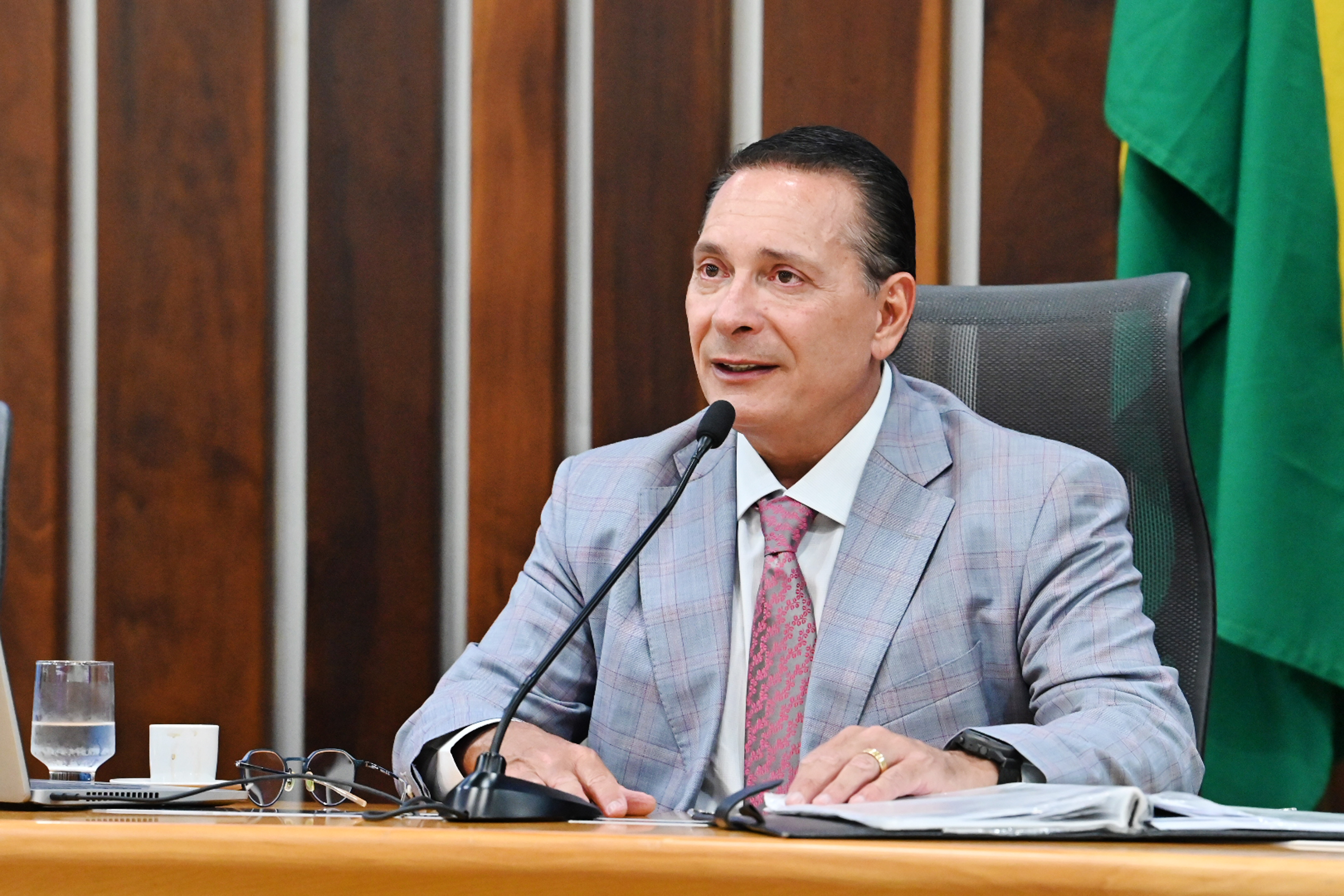 Ezequiel propõe moção para Benes por presidência na Comissão de Educação