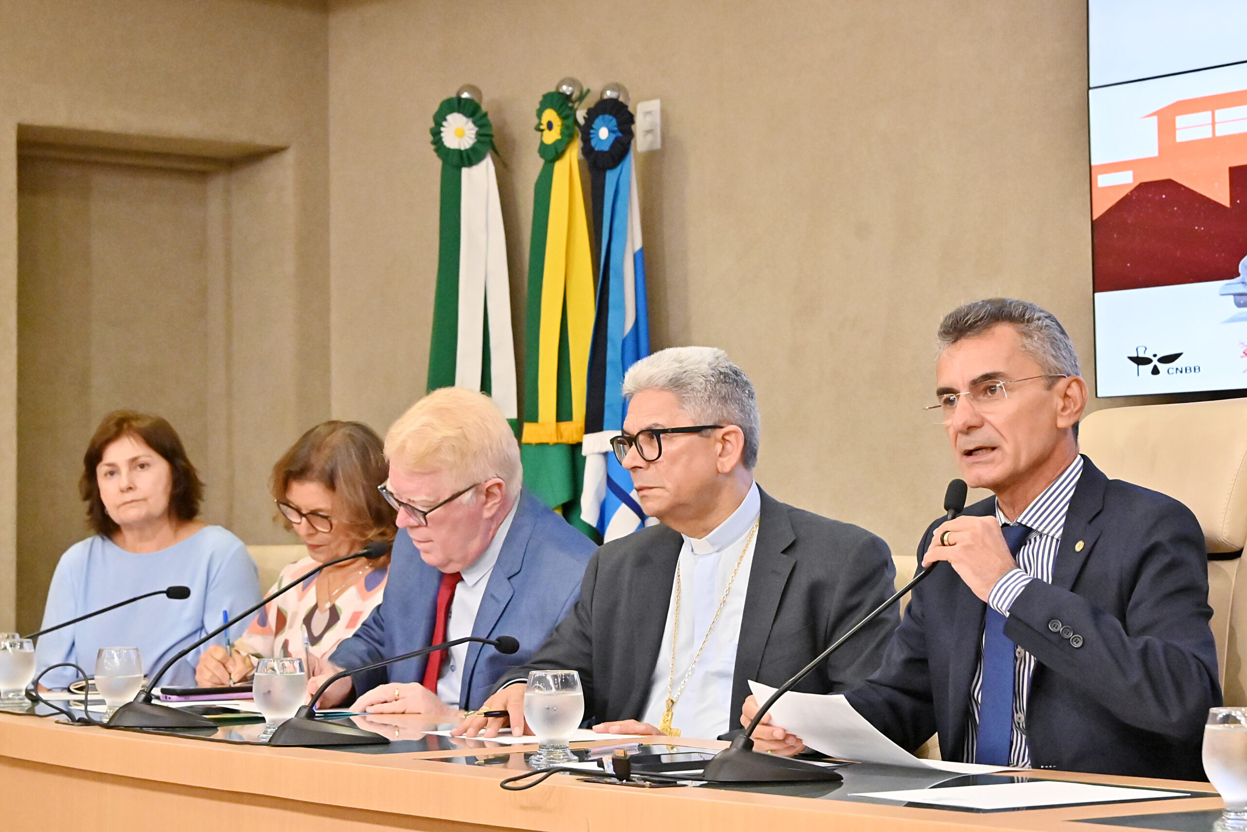 Audiência na ALRN debate Campanha da Fraternidade e déficit habitacional