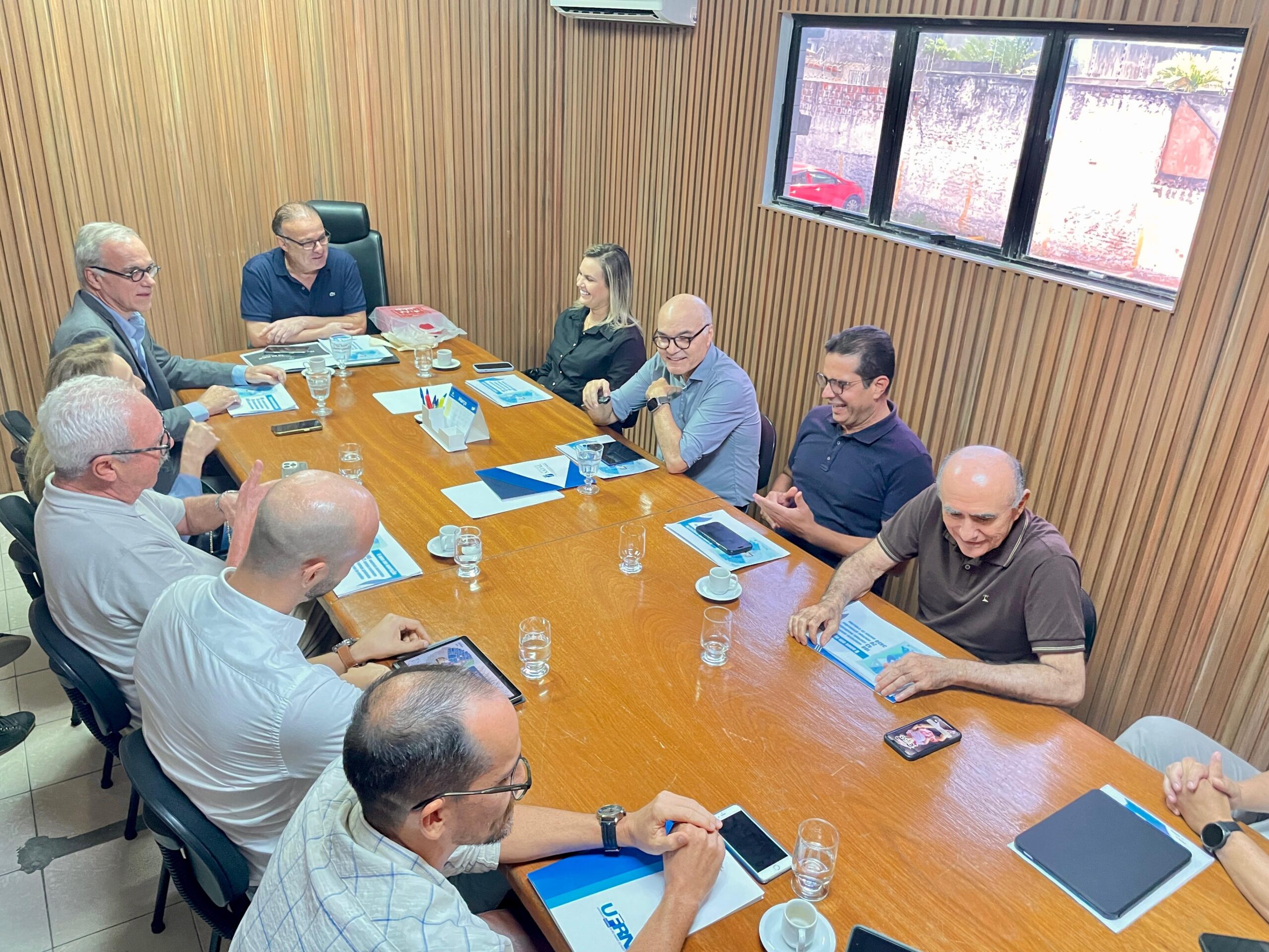 Prefeitura, universidade e setor produtivo articulam ações para fortalecer inovação