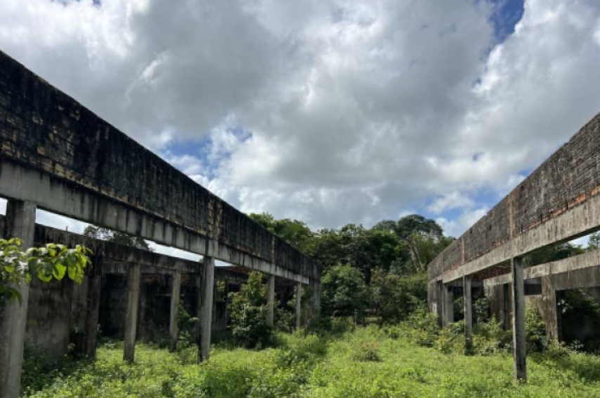 Só 12% das 6.200 obras de educação do governo Lula já foram entregues
