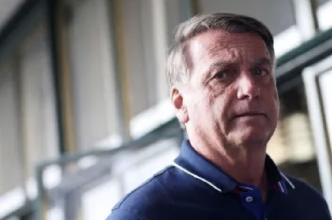 Bolsonaro tem melhora clínica e responde bem a medicamentos, diz boletim