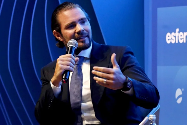 Mendonça barra acesso a celular de Vorcaro e manda “blindar” dados íntimos