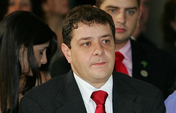 Lulinha corre ao STF e aciona Dino para tentar barrar quebra de sigilo na CPMI do INSS