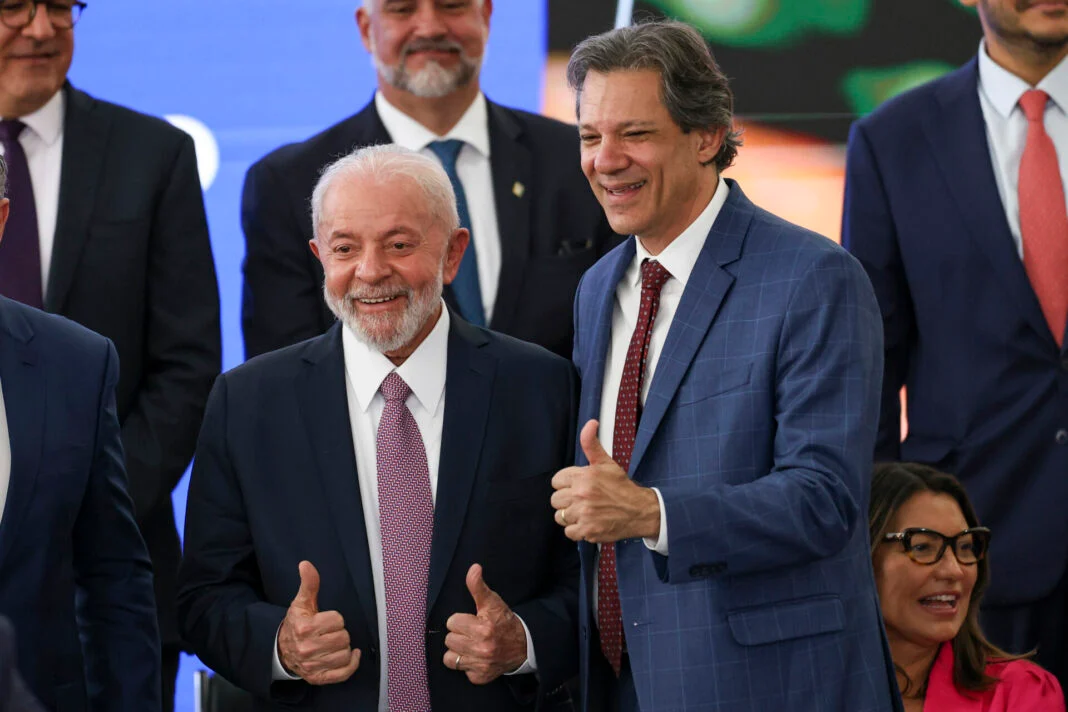 Lula oficializa saída de Haddad e nomeia Durigan para Fazenda