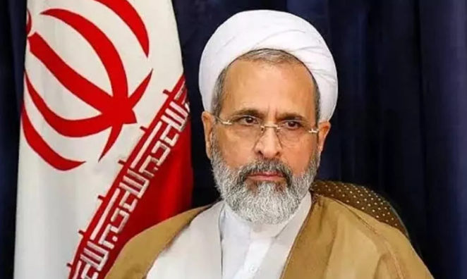 Irã anuncia líder supremo interino Alireza Arafi, que comandará processo para substituir Khamenei