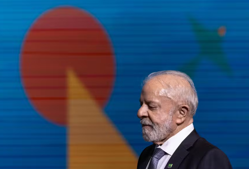 PESQUISA DATAFOLHA: Avaliação negativa de Lula chega a 40%, contra 32% de positiva