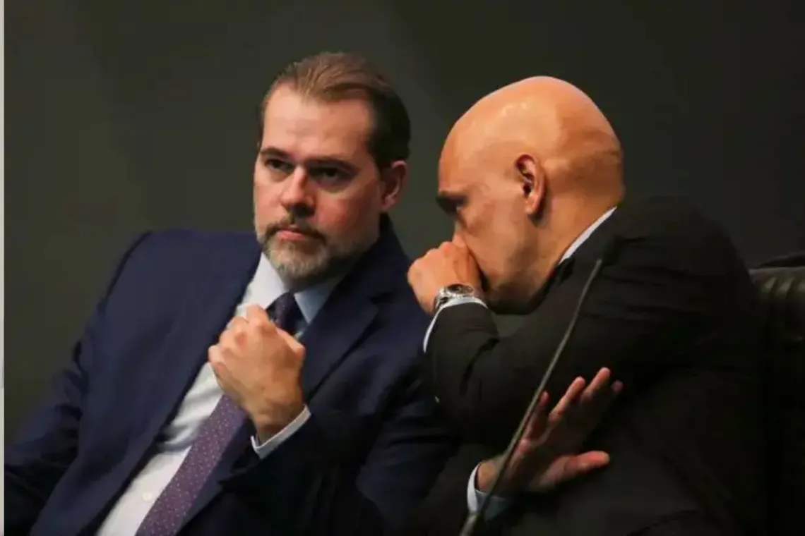 CPI do Crime Organizado aponta repasses financeiros a familiares dos ministros Toffoli e Moraes