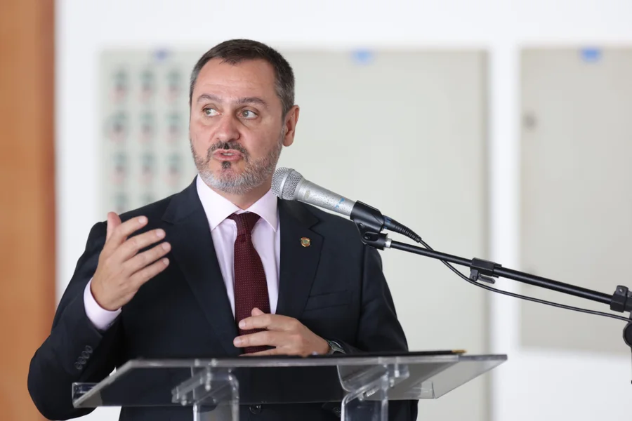 Master: líder da oposição pede a Lula que exonere diretor-geral da PF