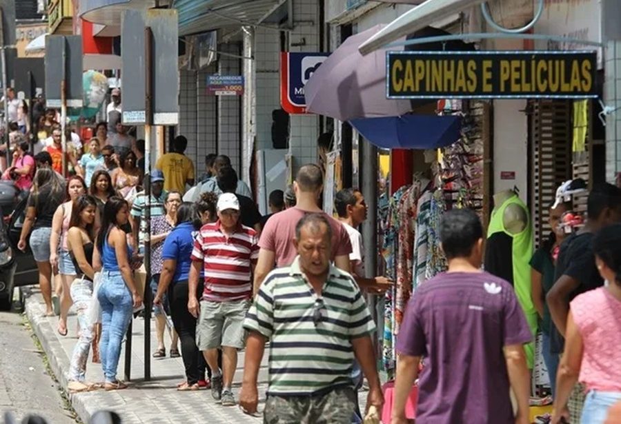 Feriado do Dia do Trabalhador altera funcionamento do comércio e serviços em Natal