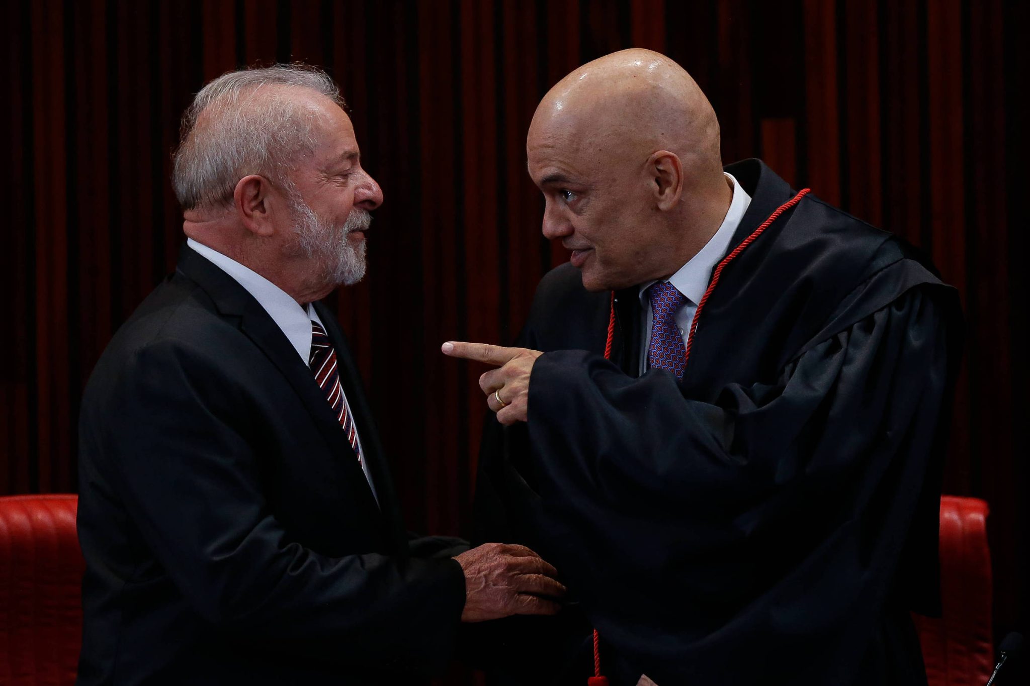 Lula diz ter aconselhado Moraes a não jogar biografia fora e a se declarar impedido de votar sobre Master