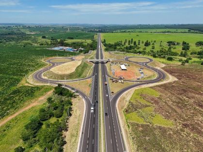 Crise do petróleo ameaça obras de infraestrutura no país