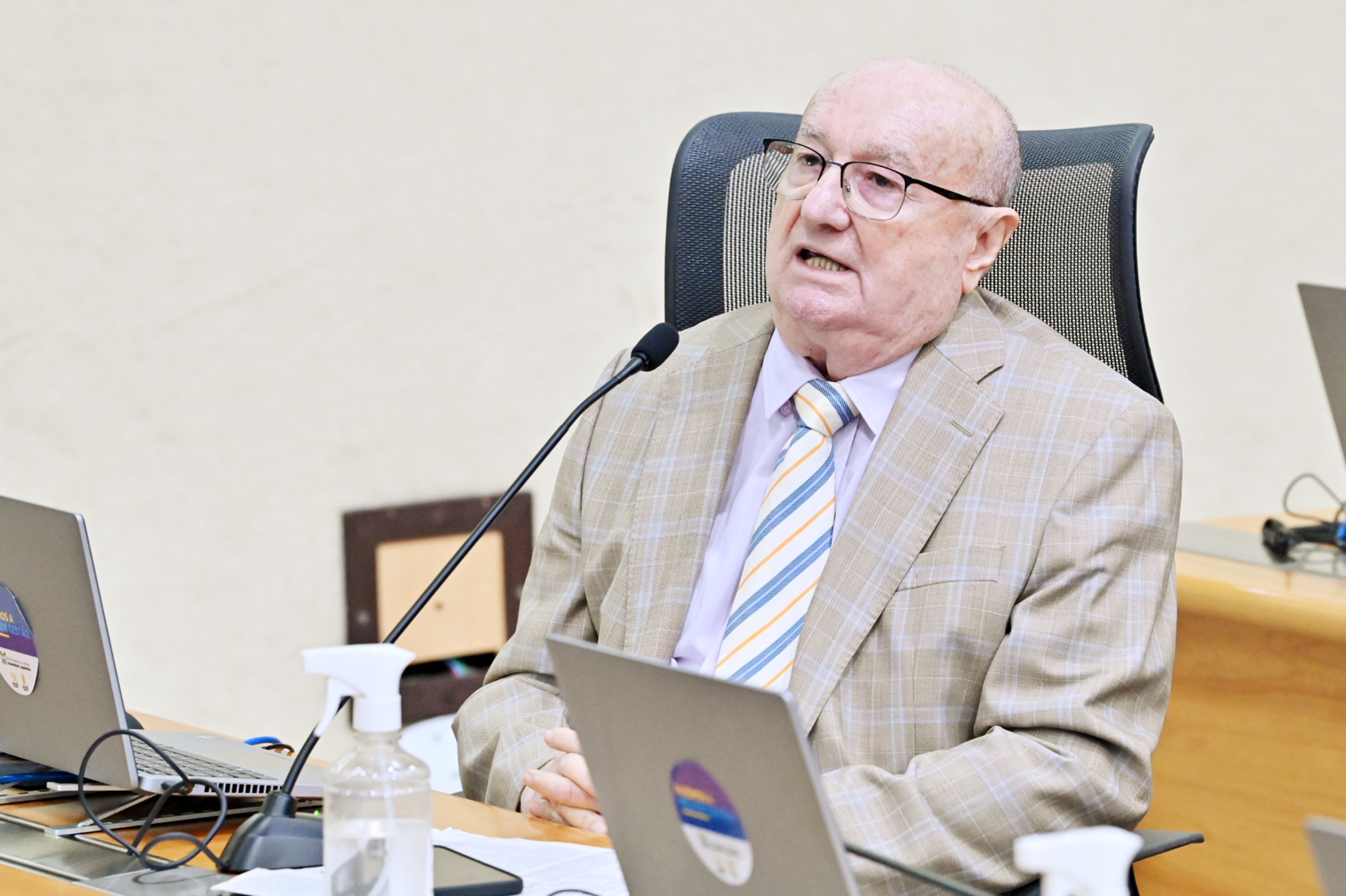 Em pronunciamento, Deputado José Dias questiona execução de emendas e aponta prioridade equivocada