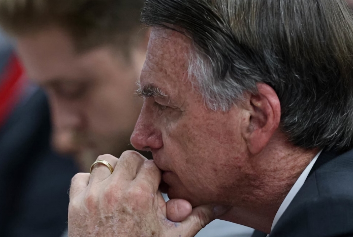 STM avança em processo que pode tirar patente militar de Bolsonaro