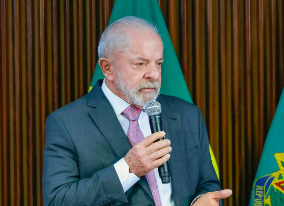 Pacote de Lula para combustíveis enfrenta resistência e pode ter efeito limitado