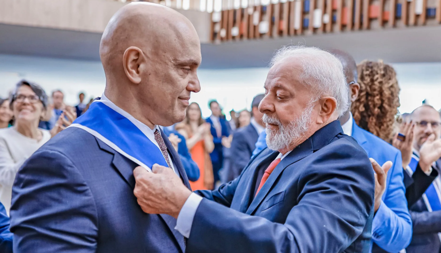 Lula cita Moraes como “companheiro” e tenta se afastar de desgaste envolvendo o STF