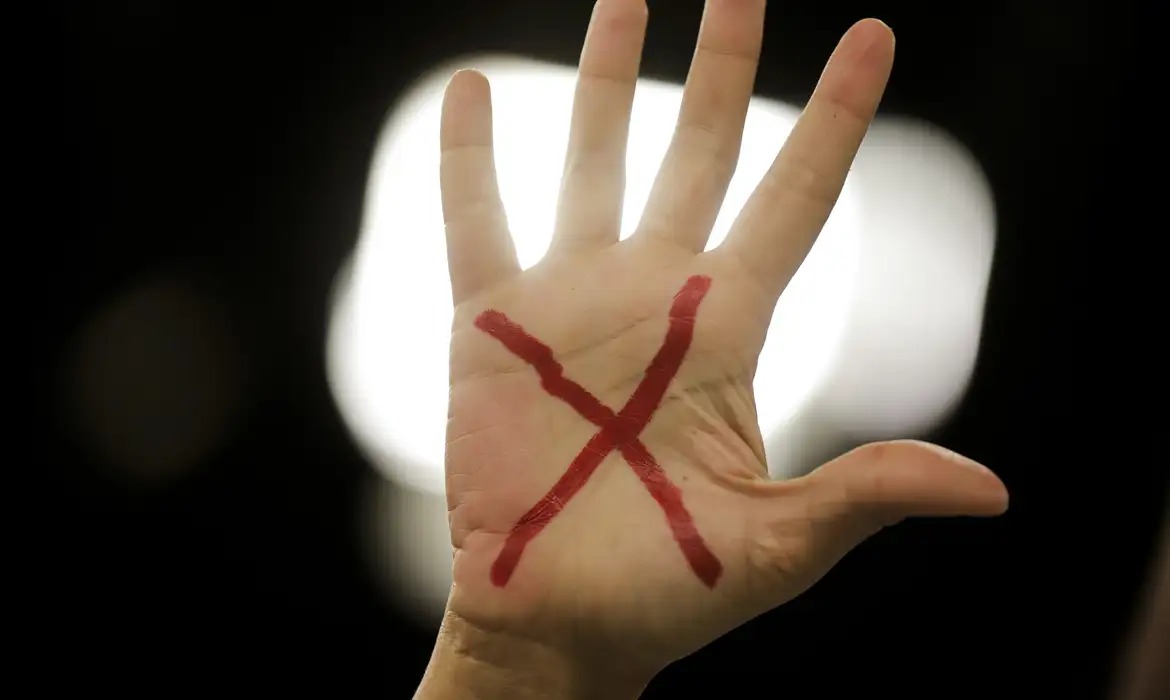 Brasil cria cadastro de agressores, mas RN mantém leis sem aplicação e lista fora do ar há dois anos