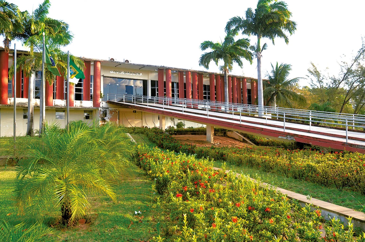 A SAGA DO CAOS FINANCEIRO DO RN: Governo limita R$ 306 milhões em despesas após frustração de receita