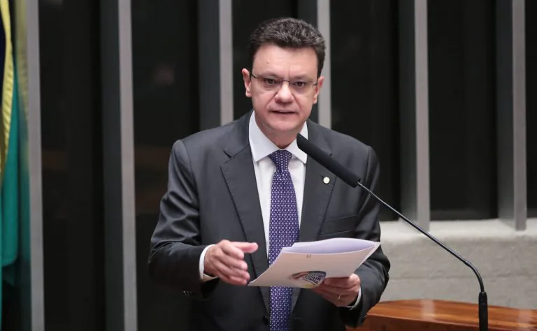 Deputado petista é eleito pela Câmara para vaga de ministro do TCU