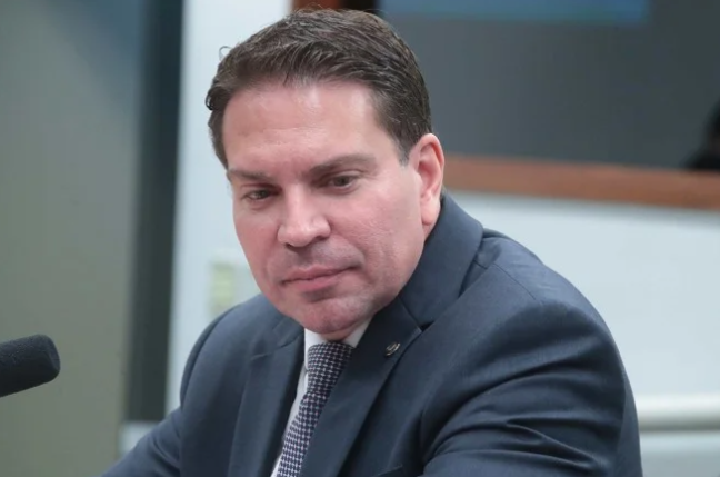 Polícia Federal diz que prisão de Ramagem decorreu de cooperação internacional com os EUA