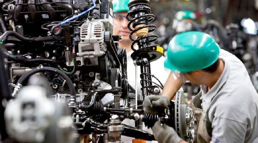 Produção industrial cresce em março e acumula terceira alta seguida, diz IBGE