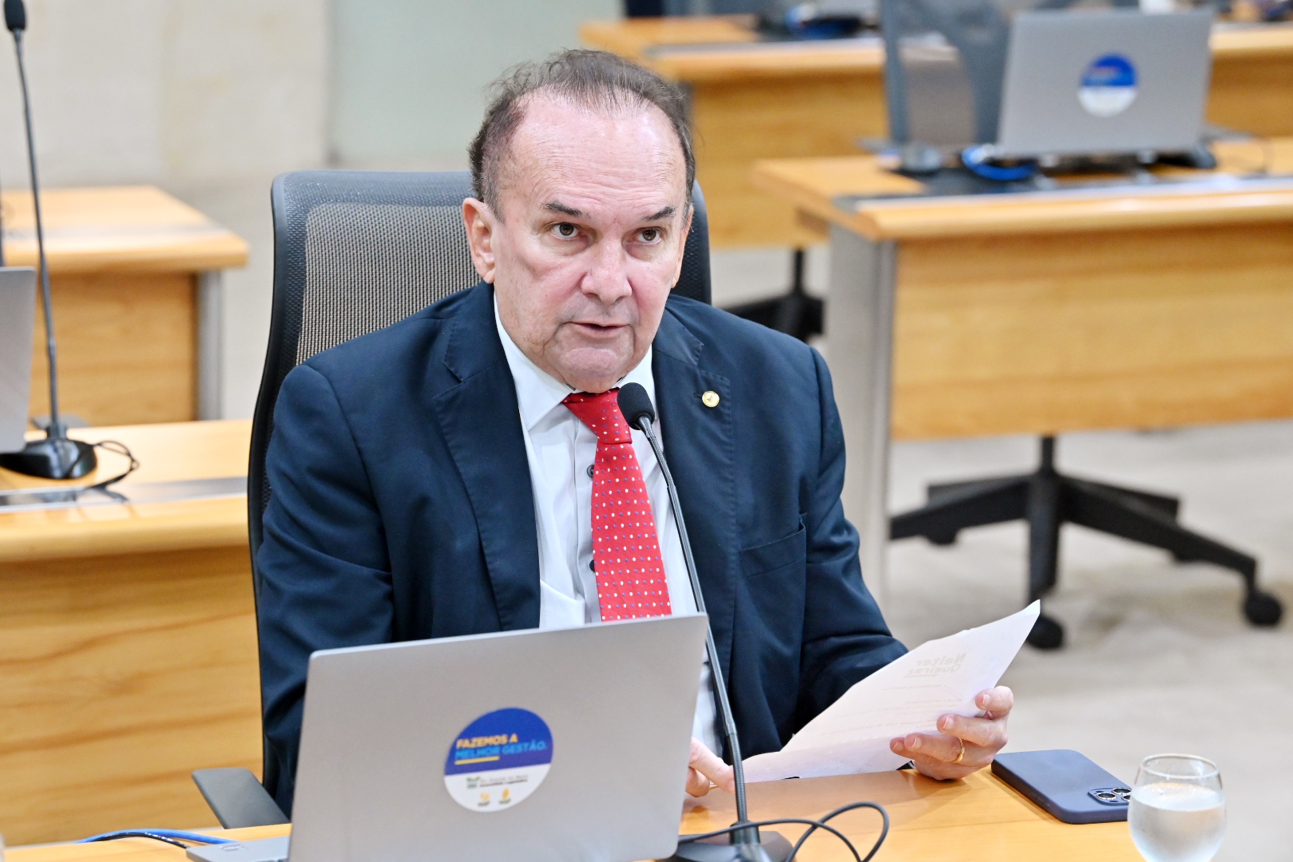 Deputado Nelter Queiroz cobra manutenção de estradas e melhorias hídricas no Seridó