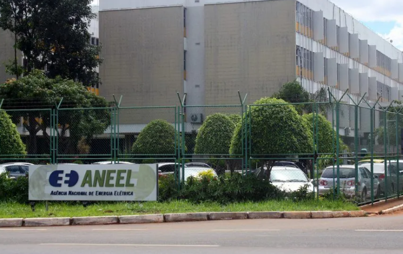 Aneel mantém bandeira amarela e conta de luz segue mais cara em junho
