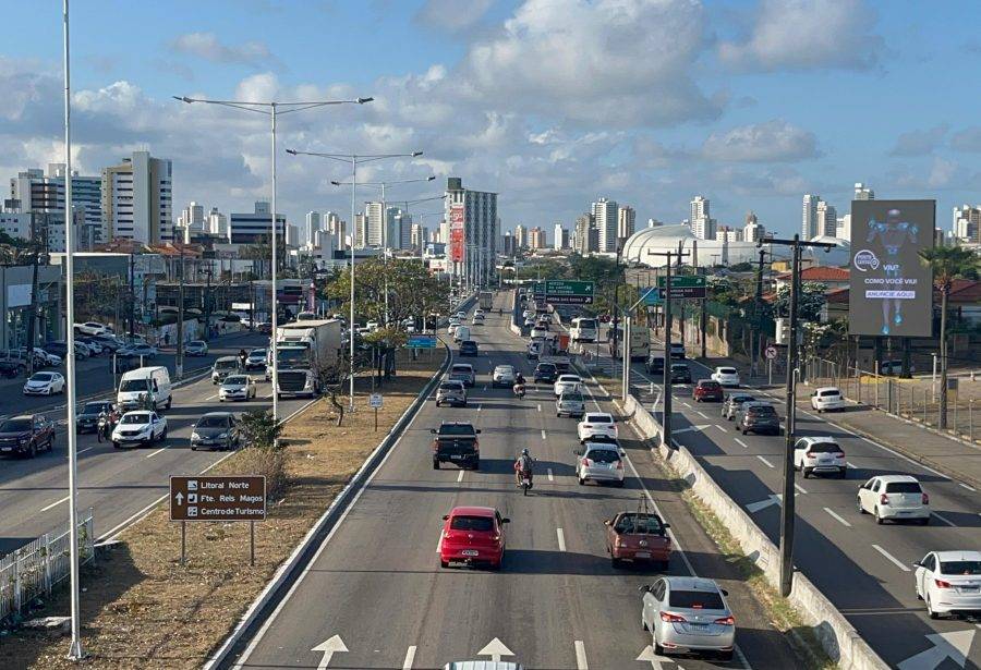 Moradores de Natal poderão registrar infrações de trânsito por app, site ou plataforma digital