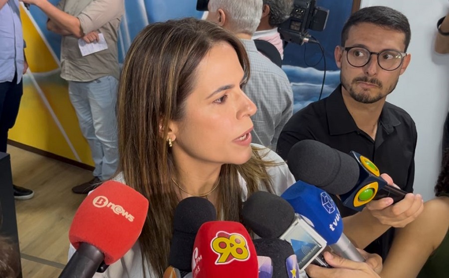 Secretária de Infraestrutura rebate críticas e nega irregularidades na engorda de Ponta Negra