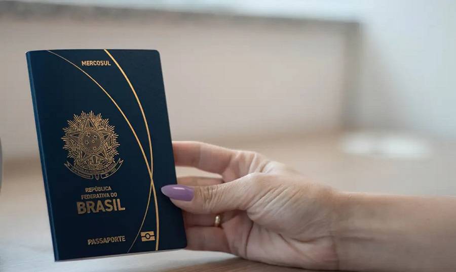 Passaportes brasileiros emitidos no exterior vão ficar mais baratos