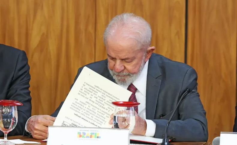 Lula libera R$ 16,1 bilhões em emendas parlamentares e bate recorde mensal do mandato, em meio a votações importantes no Congresso