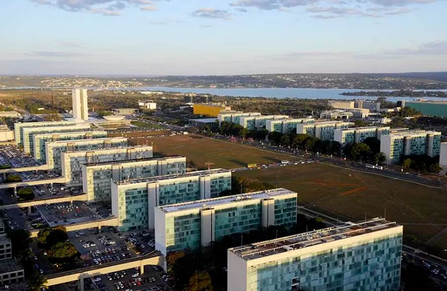 ROMBO AUMENTANDO: Contas do governo registram déficit de R$ 53,3 bilhões em maio