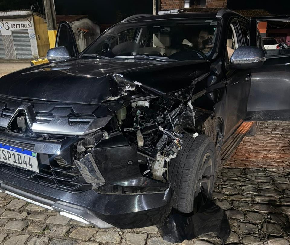 Prefeita de Pau dos Ferros sofre acidente na BR-101
