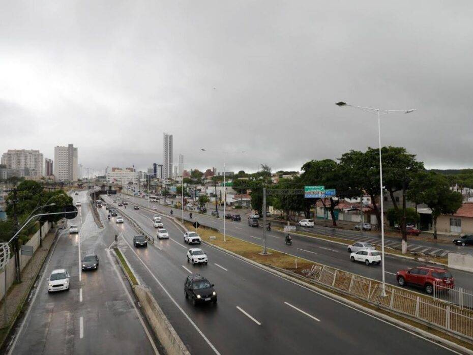 Inmet emite alerta de chuvas intensas para Natal e mais 25 cidades do RN