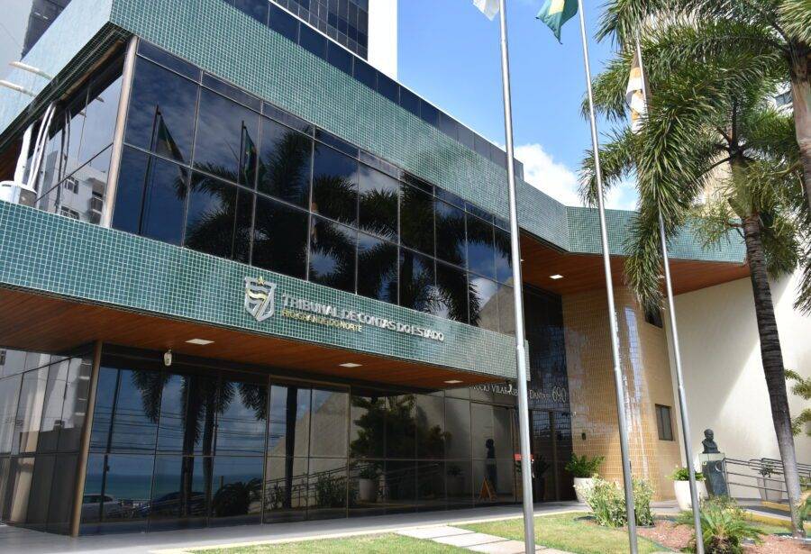 TCE/RN alerta 64 órgãos sobre possíveis acúmulos irregulares de cargos