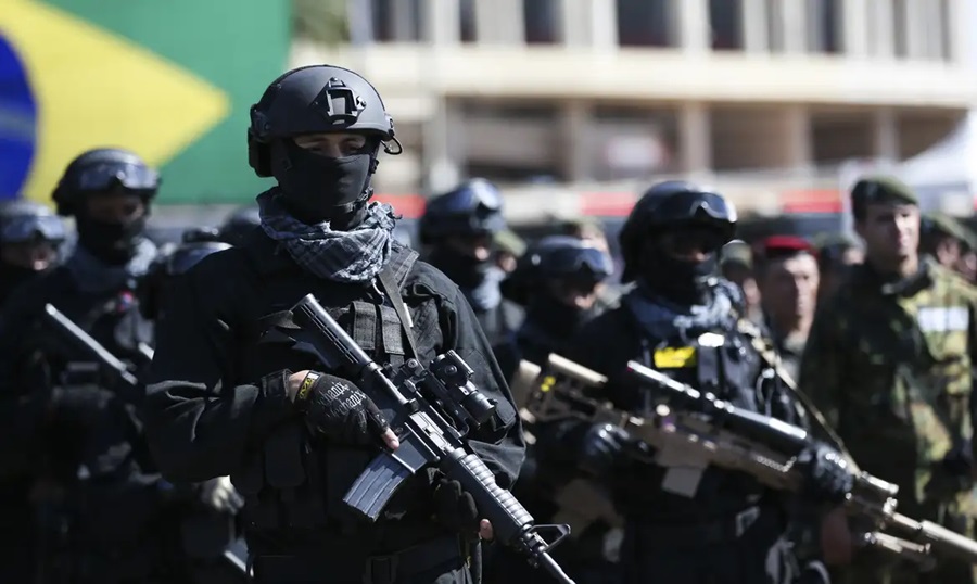 Lula assina decreto que autoriza uso das Forças Armadas nas eleições de 2026