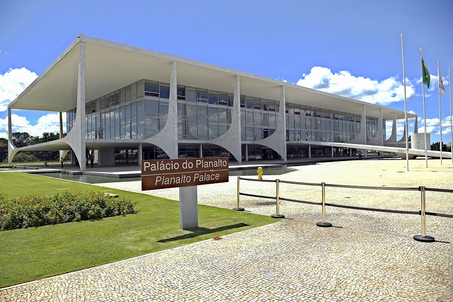 Programas sociais e medidas de crédito somam R$ 256,9 bilhões em 2026, aponta levantamento