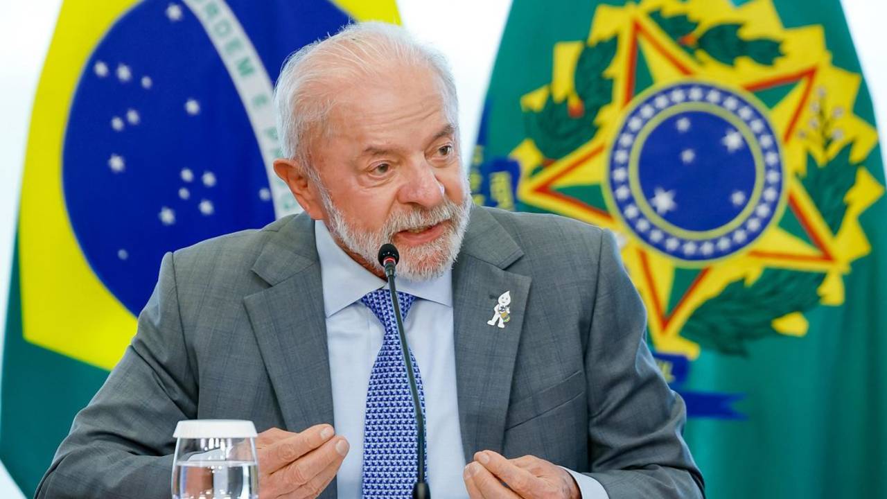 Pesquisa nacional: Lula é reprovado por 50% dos brasileiros