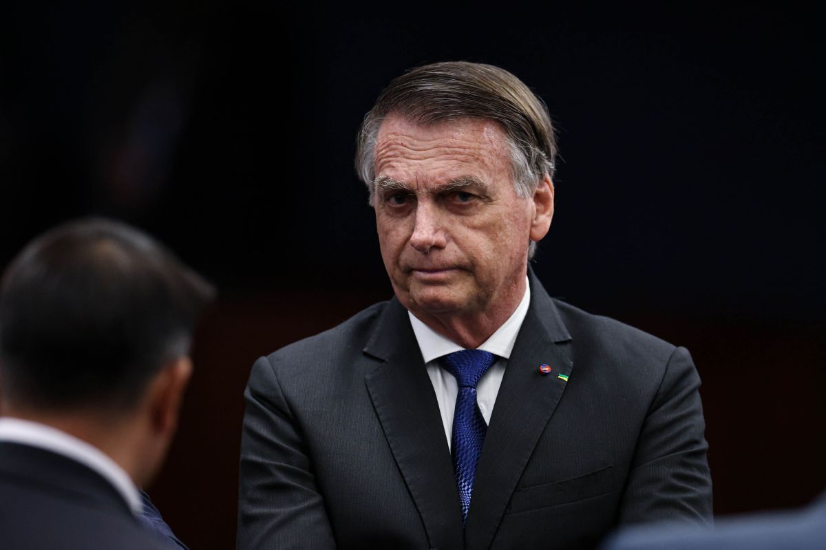 PGR defende manter prisão domiciliar de Bolsonaro