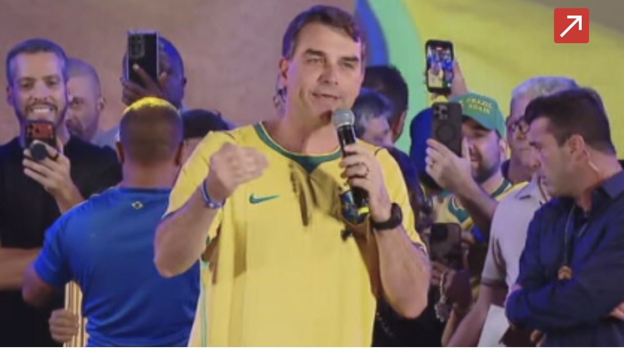 União-PP de SP formaliza apoio a Flávio Bolsonaro