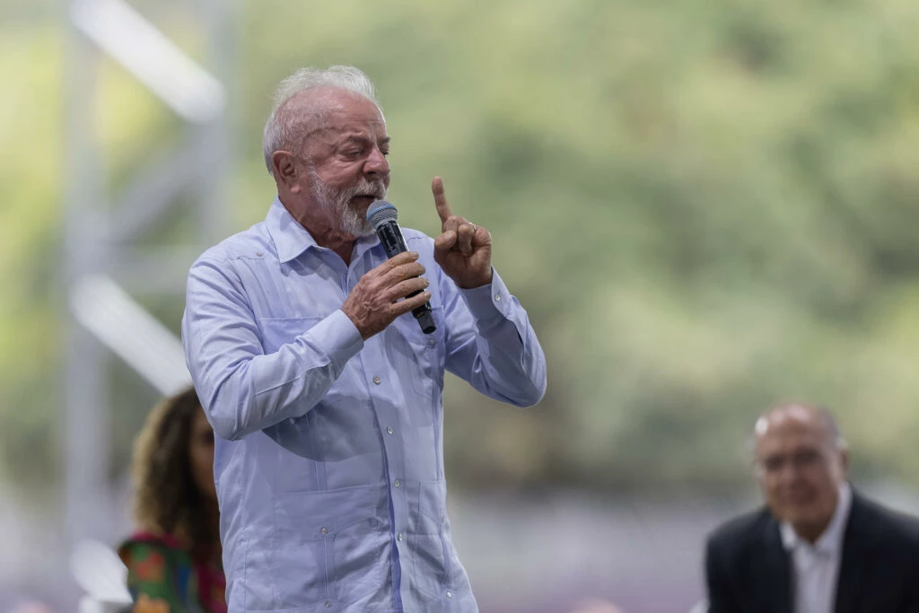 Geração Z se afasta de Lula, diz análise da Reuters