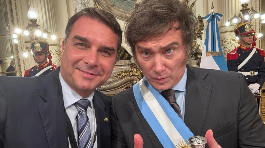 APOIO INTERNACIONAL: Milei vem ao Brasil para apoiar Flávio Bolsonaro
