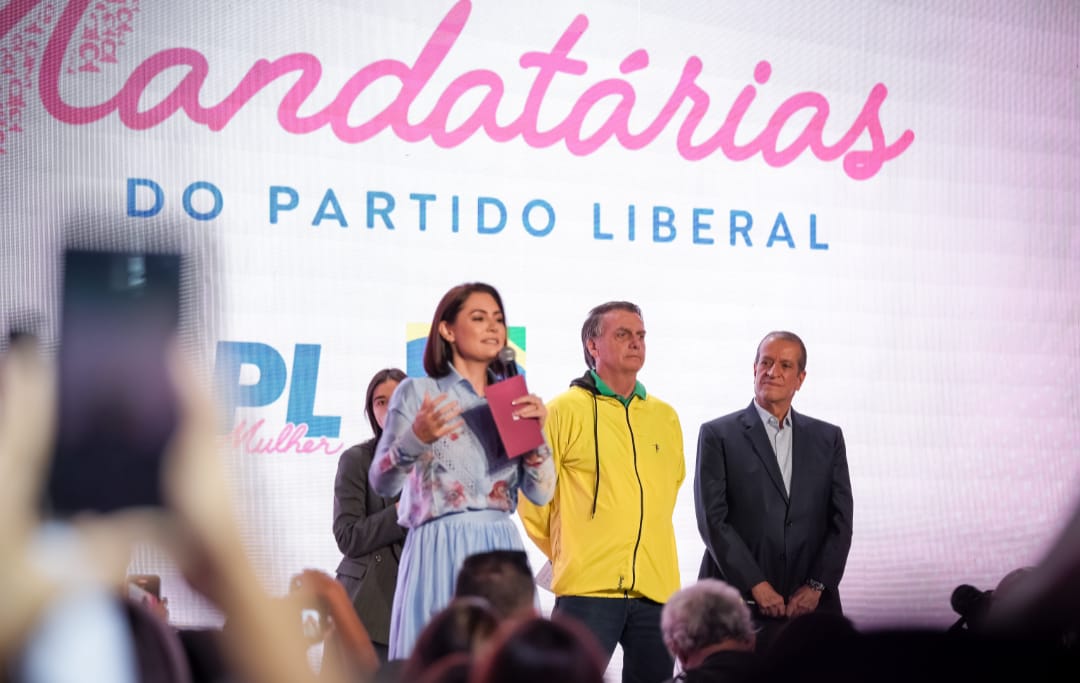 “Quem vai decidir é o Bolsonaro”, diz Valdemar sobre candidatura de Michelle, após reunião