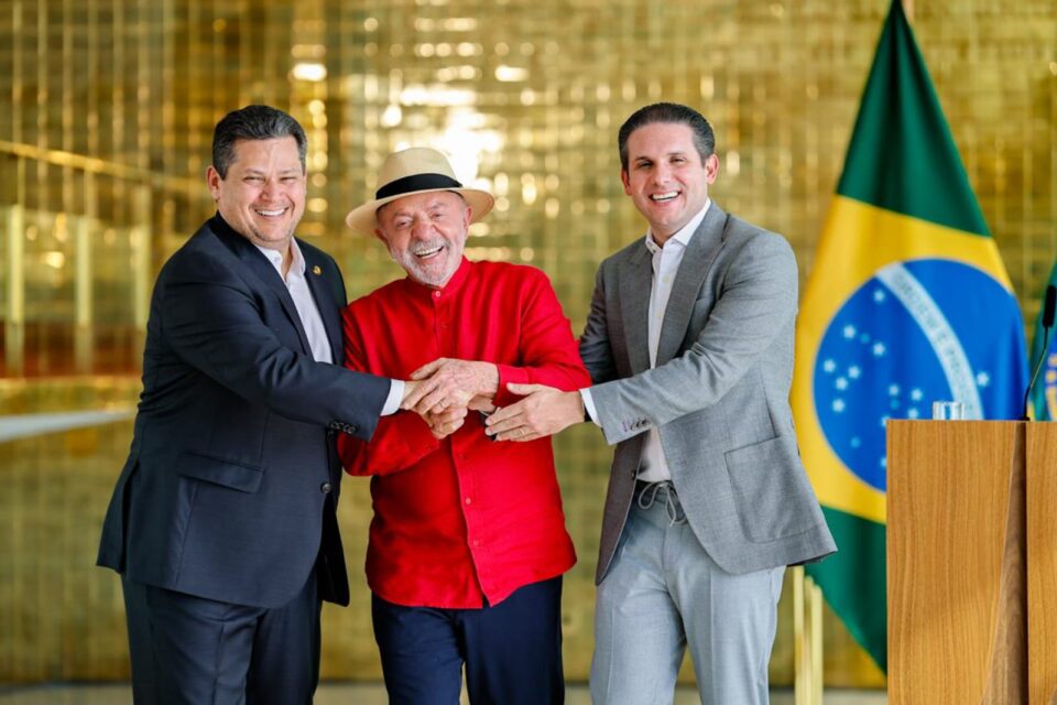 Hugo Motta nomeia deputado petista para comandar fim da taxa das blusinhas