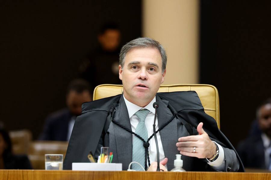 André Mendonça intima X a explicar possível favorecimento de candidatos por algoritmo