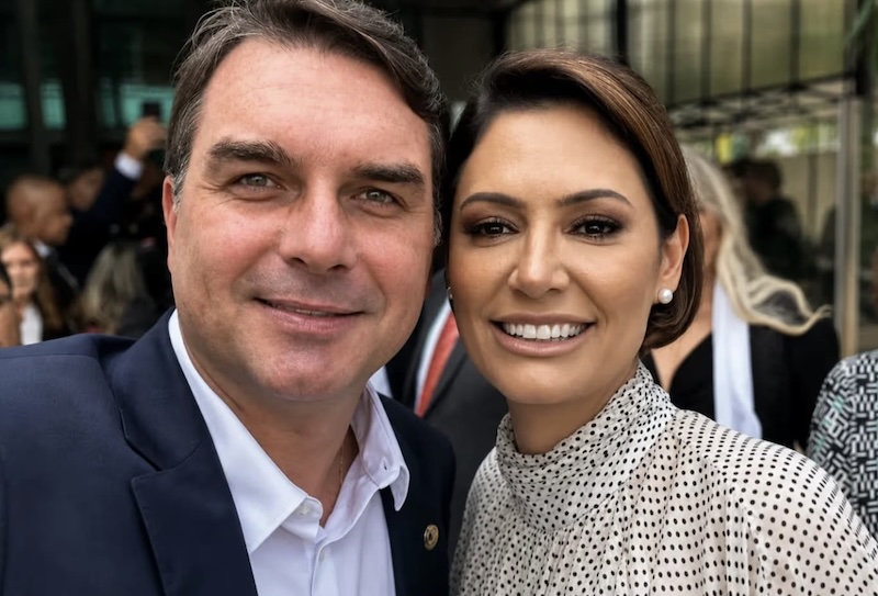 59% vê reconciliação entre Flávio e Michelle como positiva, diz pesquisa