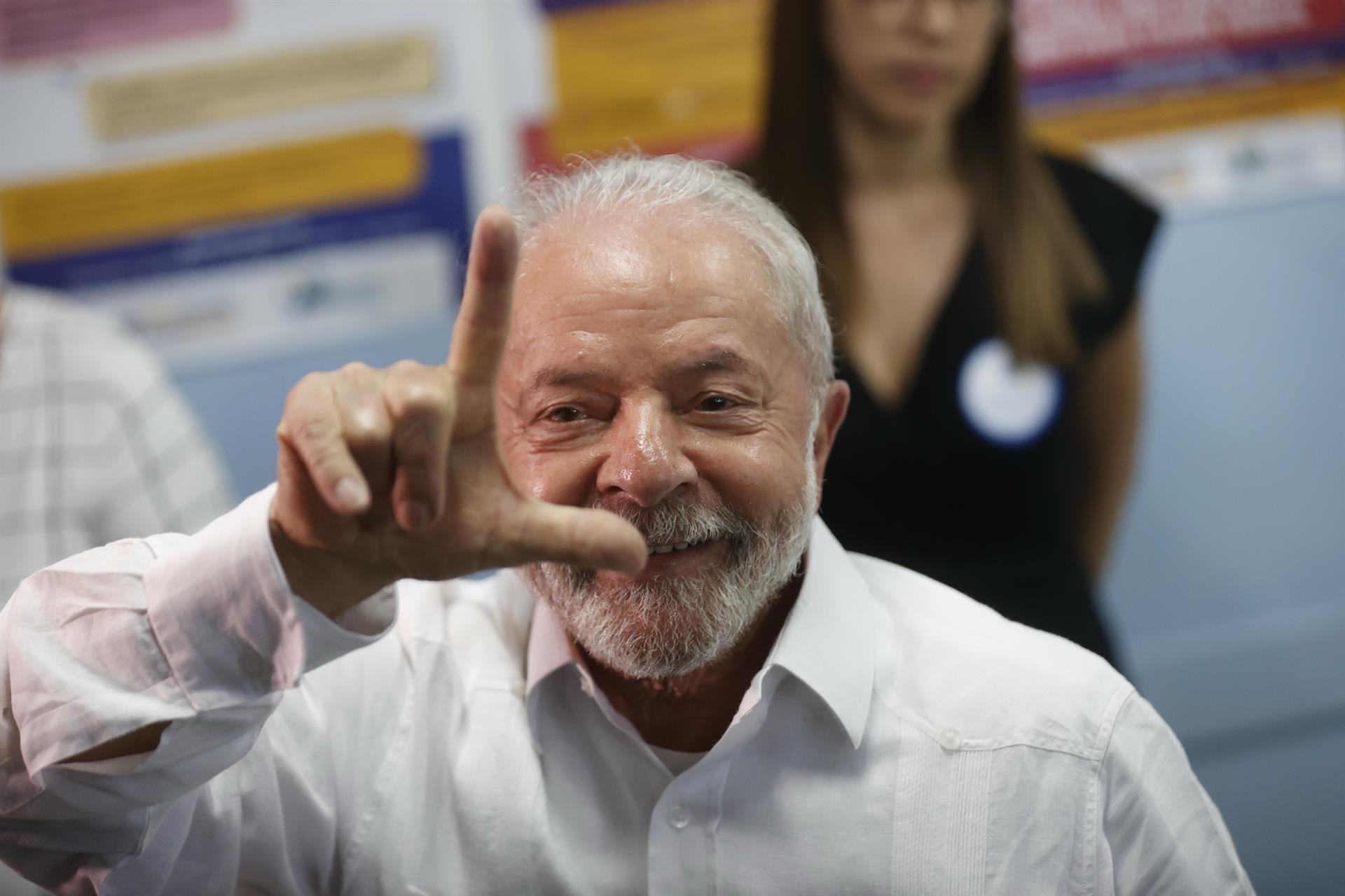 Governo Lula fica sem dinheiro para saúde, educação e contas básicas