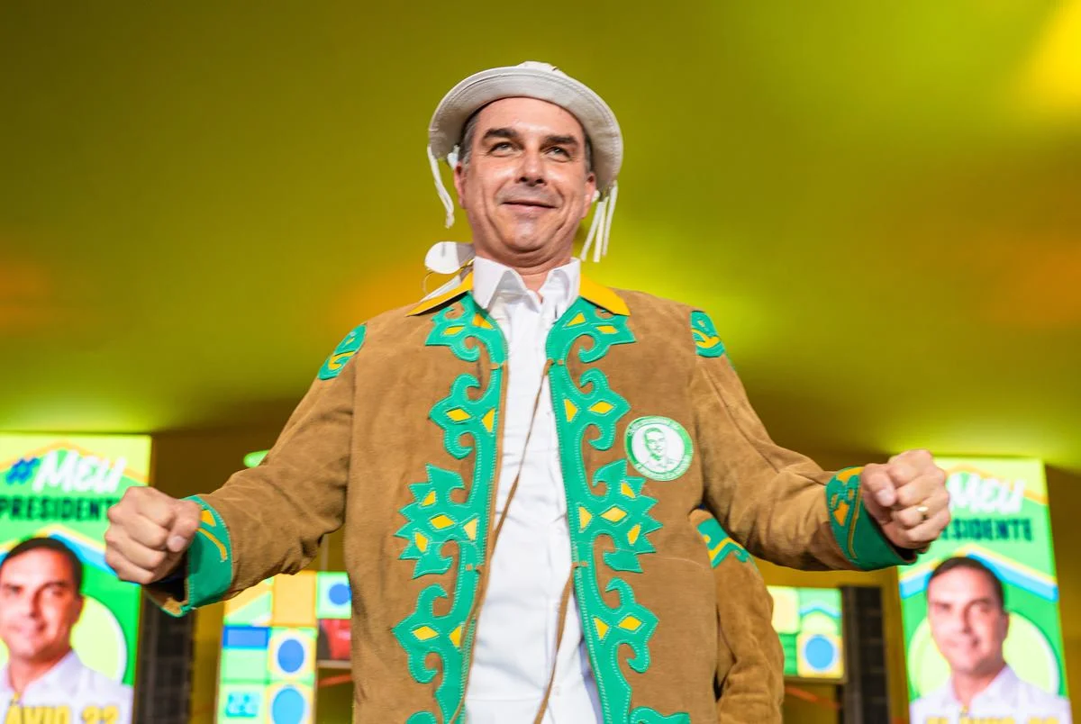 Flávio é orientado a focar nas cidades mais bolsonaristas do Nordeste