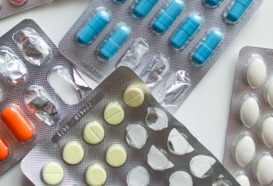 Anvisa libera plataformas digitais para venda e entrega de medicamentos