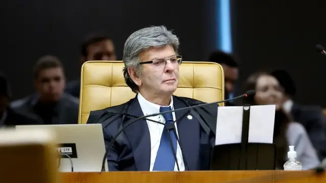 DISPUTA NO STF: Flávio pede a Fux que anule decisão de Dino sobre Nossa Senhora Aparecida